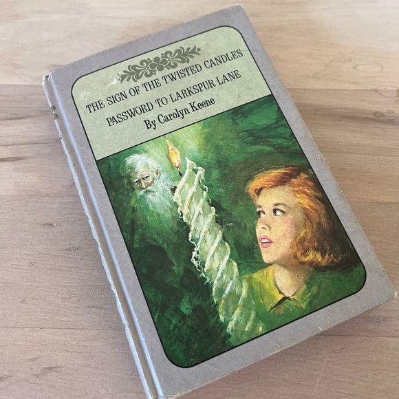 The Sign of the Twisted Candles: password to Larkspur lane - Picture 2 of 2